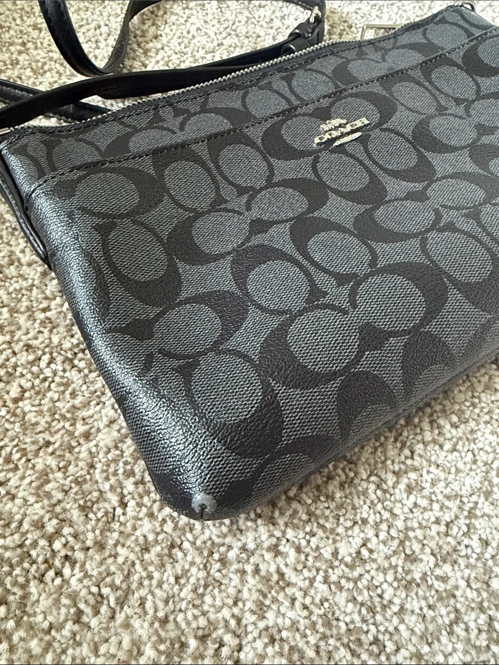 Women’s Coach Purse